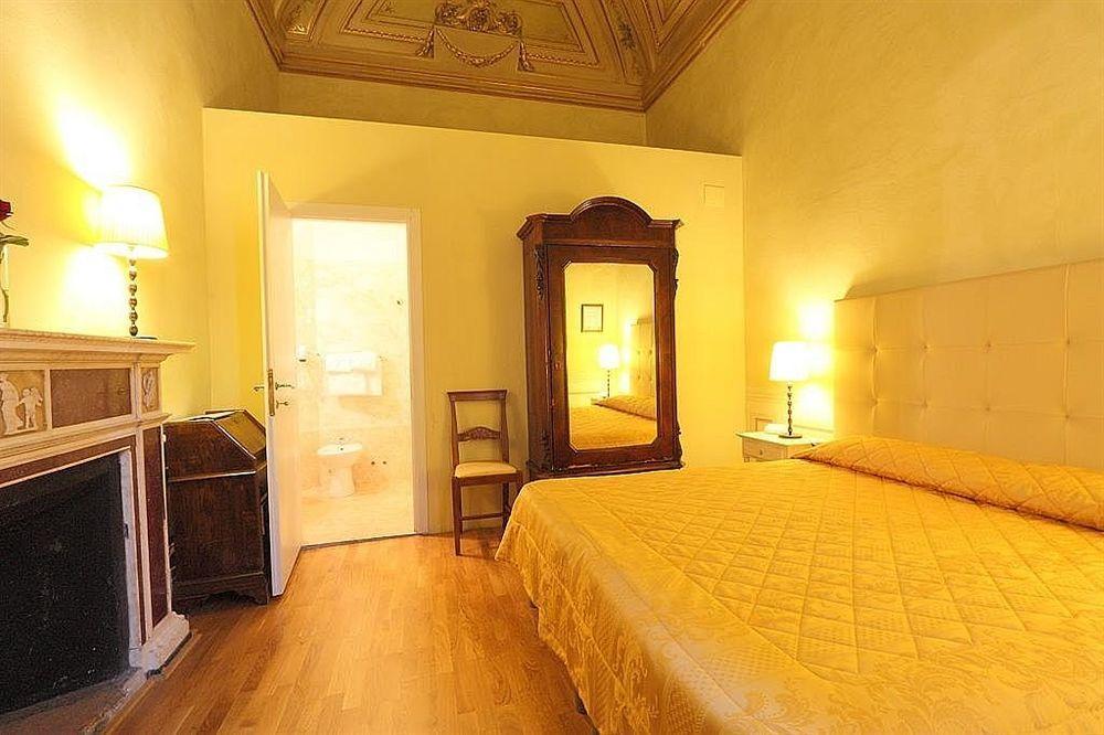 Hotel Bretagna Heritage - Alfieri Collezione Florenz Exterior foto