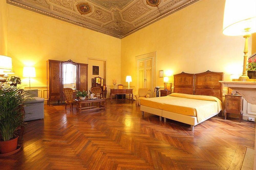 Hotel Bretagna Heritage - Alfieri Collezione Florenz Exterior foto