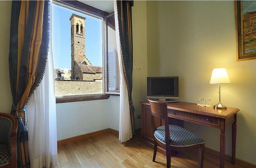 Hotel Bretagna Heritage - Alfieri Collezione Florenz Exterior foto