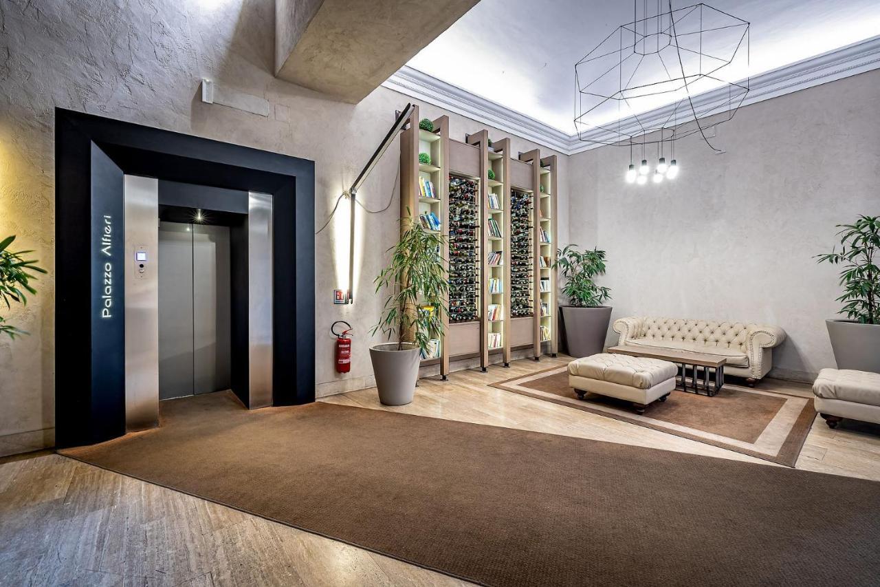 Hotel Bretagna Heritage - Alfieri Collezione Florenz Exterior foto