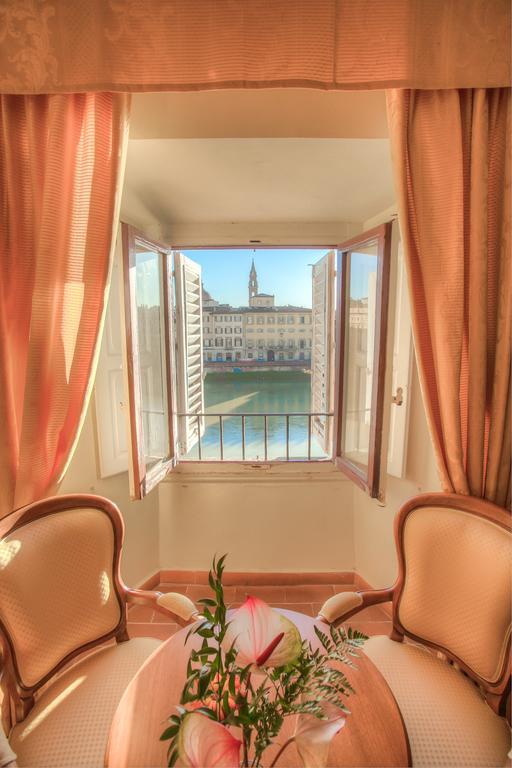 Hotel Bretagna Heritage - Alfieri Collezione Florenz Exterior foto