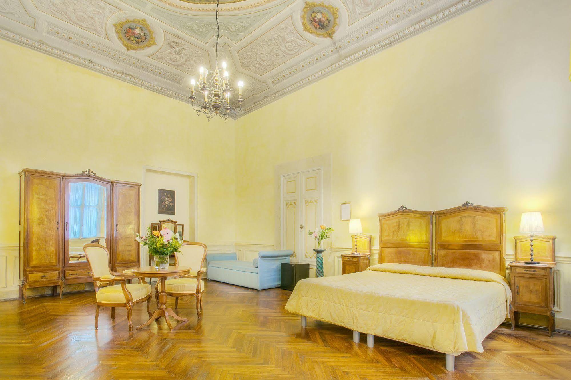 Hotel Bretagna Heritage - Alfieri Collezione Florenz Exterior foto